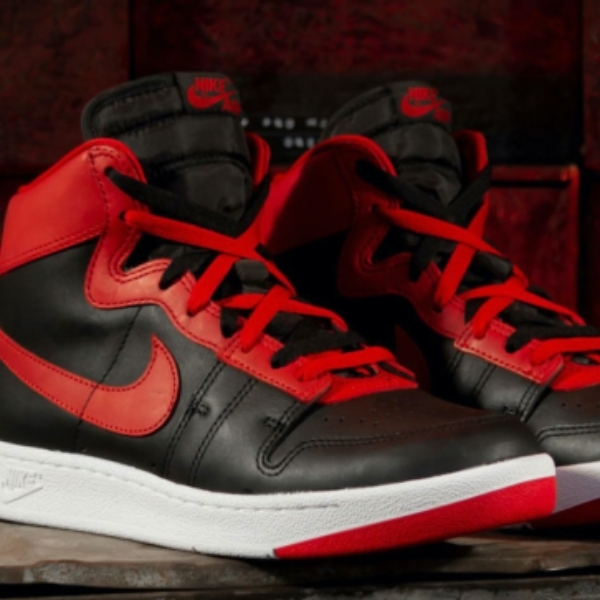 AJ1 經典前身「Nike Air Ship」正式回歸，傳奇禁穿的「黑紅」配色你受得了嗎？
