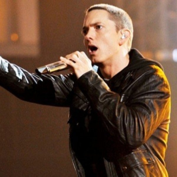 不愧是 Rap God！嘴快到打破金氏世界紀錄、首位 YT 破十億的饒舌歌手⋯盤點 10 件 Eminem 超猛事蹟！