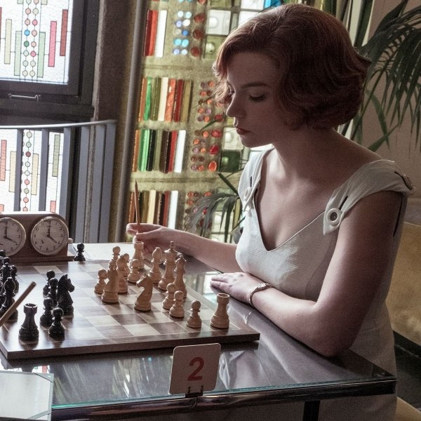 真正帶貨女王！《后翼棄兵》成 Netflix 史上第一高收視迷你劇，西洋棋爆賣 1048%！