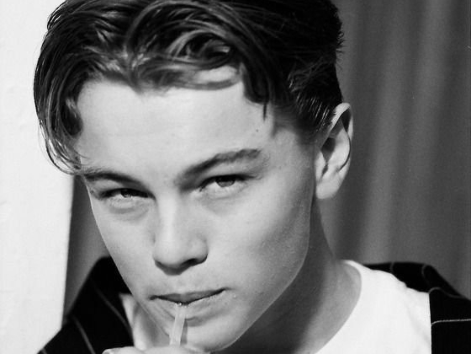 盤點 4 款李奧納多 Leonardo DiCaprio 的經典「中長髮髮型」，冬天就別再剪寸頭了吧！