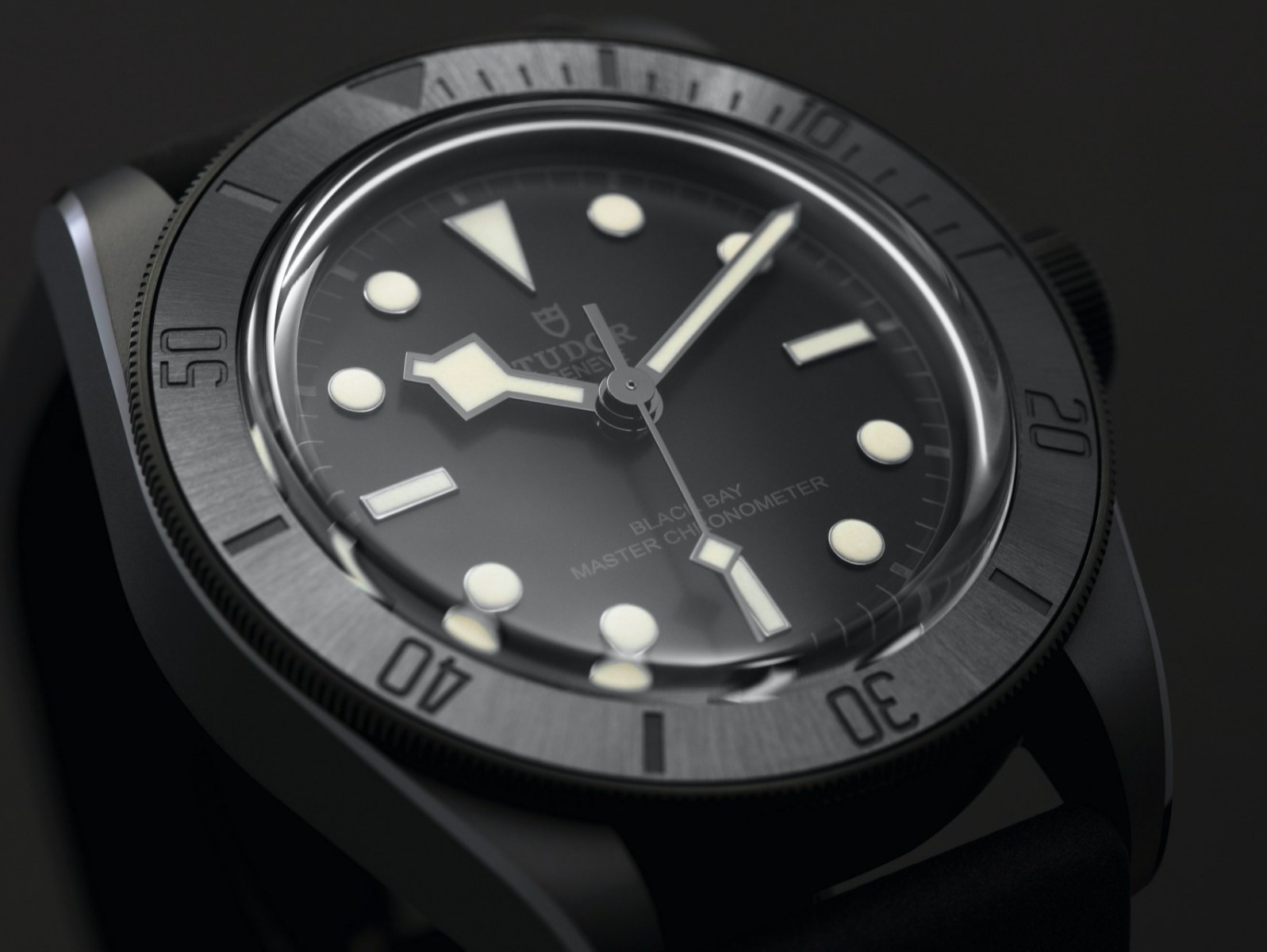 獨特新配色！帝舵表隆重推出全新Black Bay Ceramic（碧灣陶瓷型） 腕錶！