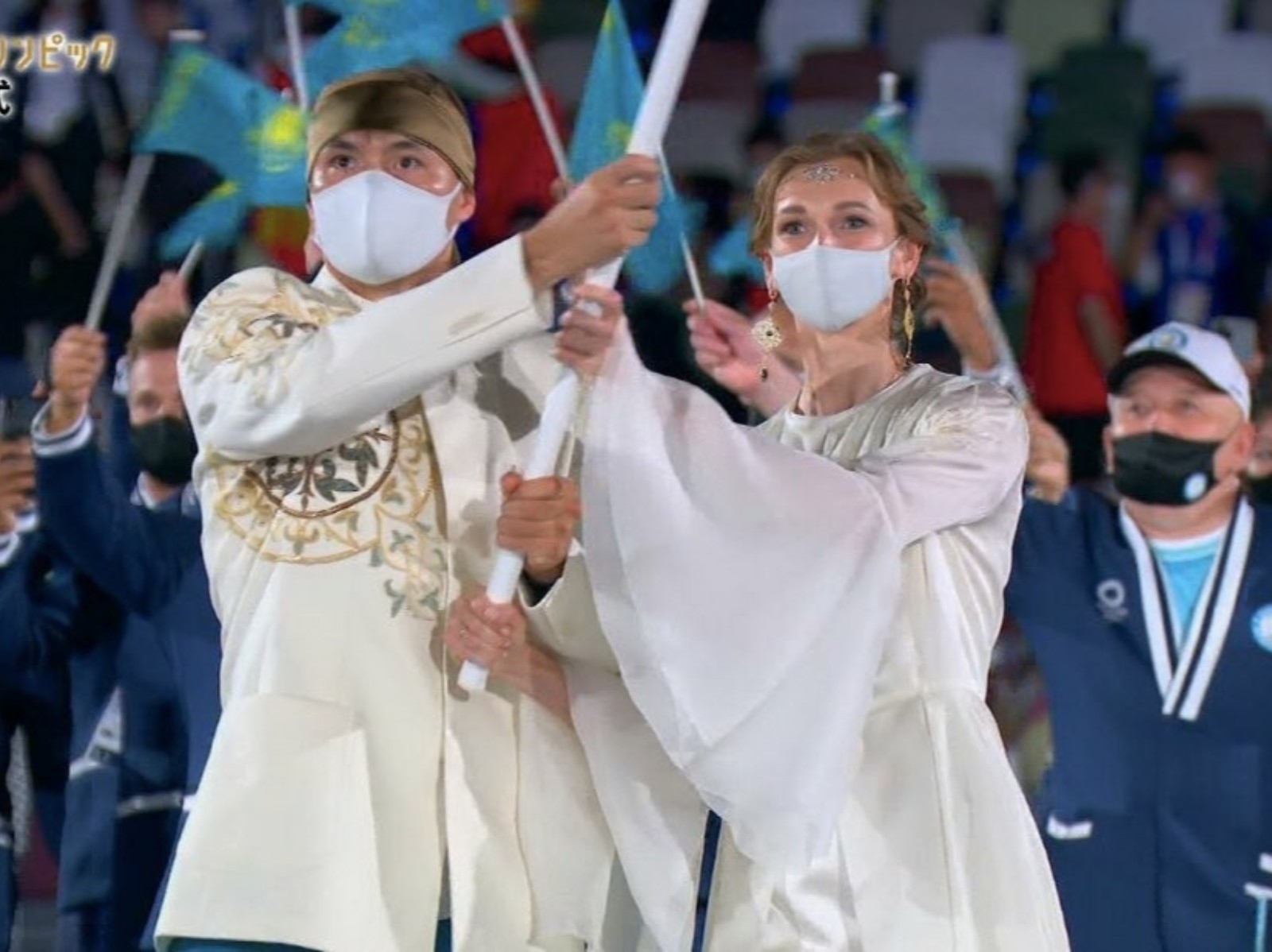 東京奧運／仙女氣質！哈薩克旗手宛如「精靈女王」爆紅，真面目是 36 歲田徑選手！