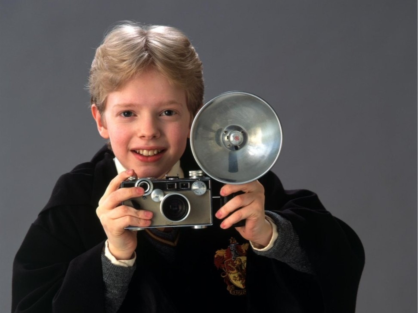 《哈利波特》相機迷弟柯林克利維，演員長大後成為職業攝影師！網友：「太感動！」