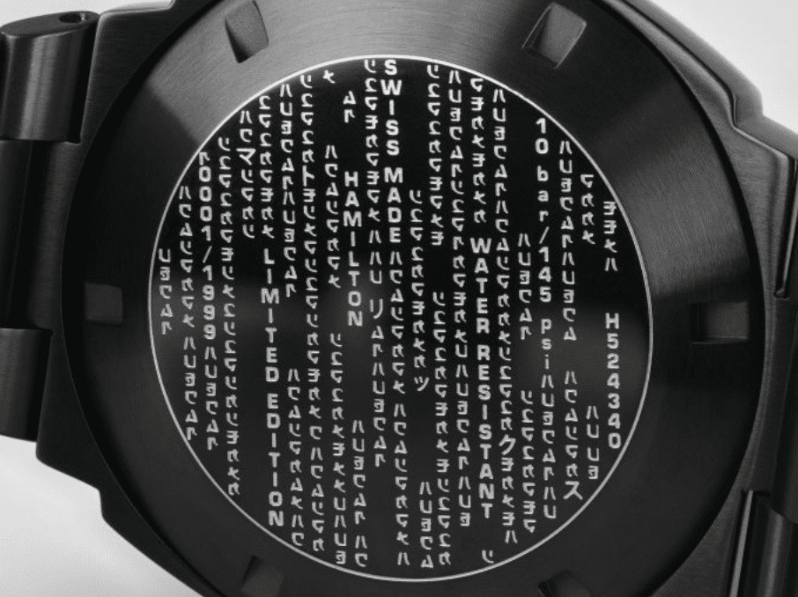Hamilton 向《駭客任務：復活》致敬，推出限量 1999 隻黑魂「尼歐 Neo」手錶！