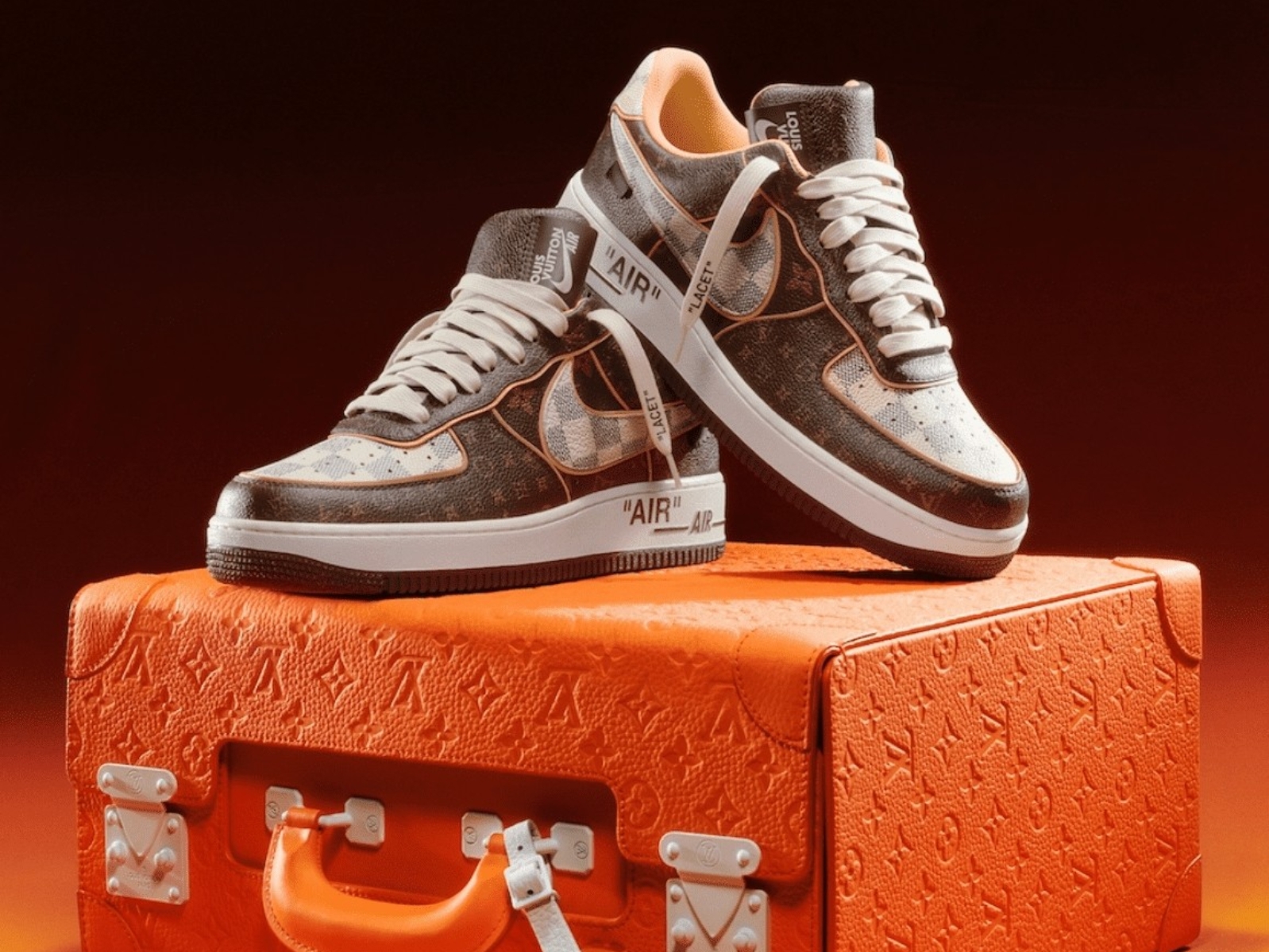 LV x Nike Air Force 1 蘇富比搶先開賣，全球限量 200 雙還附上 Louis Vuitton 皮製鞋盒！