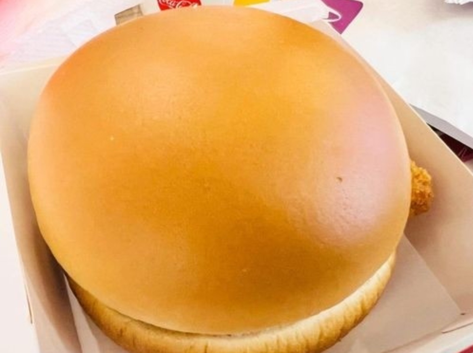 網友分享麥當勞麥香魚堡照片，卻被相簿系統判定為「18 禁」，引起全網熱議！