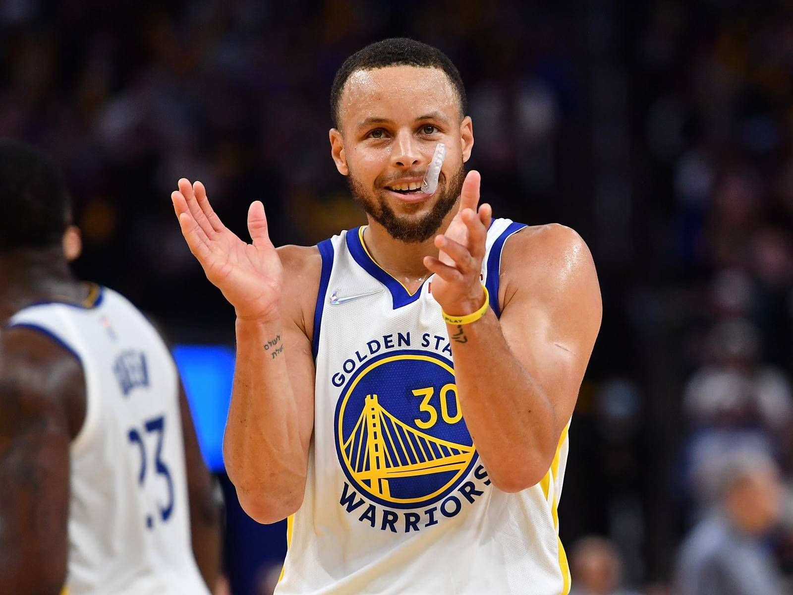 NBA／Stephen Curry 29 分帶領勇士大勝塞爾提克，Draymond Green 衝突未被判出場引熱議！