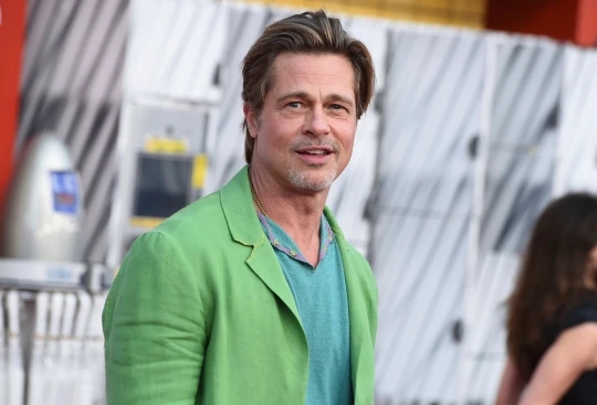 布萊德彼特 Brad Pitt 出售娛樂公司股份，引粉憂：「該不會要退出好萊塢？」