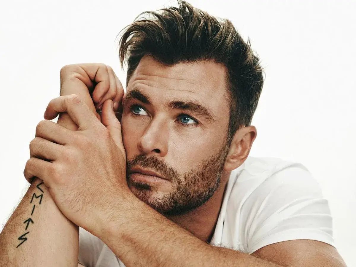 克里斯漢斯沃 Chris Hemsworth 5 個刺青秘密：女兒亂畫、家人名字⋯果然是好萊塢愛家男人！