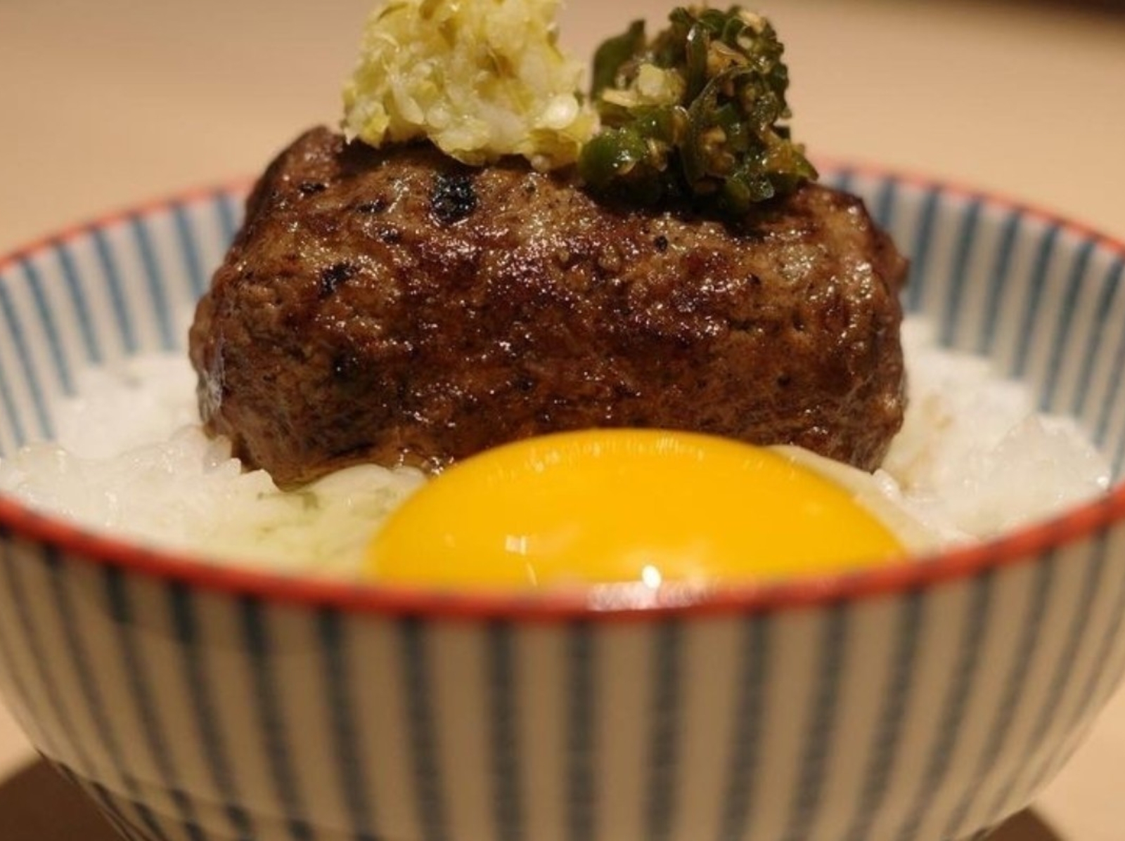 東京原宿「漢堡排 嘉」插旗中和 Global Mall：套餐、吃法、價格⋯一次看！