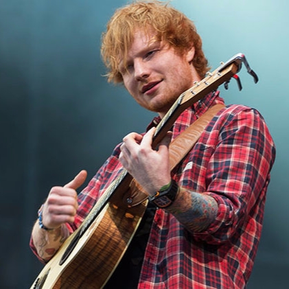 紅髮王子 Ed Sheeran 再造創舉，新歌 MV 攝影自己來「包臂刺青」狂入鏡！