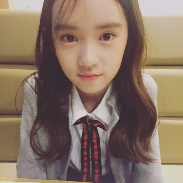 超級造星工廠！10歲絕美小女孩簽約南韓第一大SM娛樂！