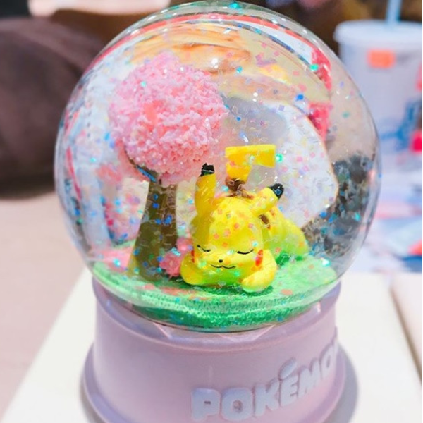 想入手！南韓推出櫻花版「精靈寶可夢水晶球」　擺在桌上好美又好治癒！