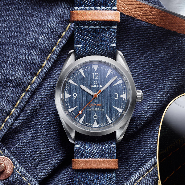 OMEGA 歐米茄復刻經典 推出「丹寧」設計的鐵霸腕錶！在粗獷與紳裝間做出全新平衡！