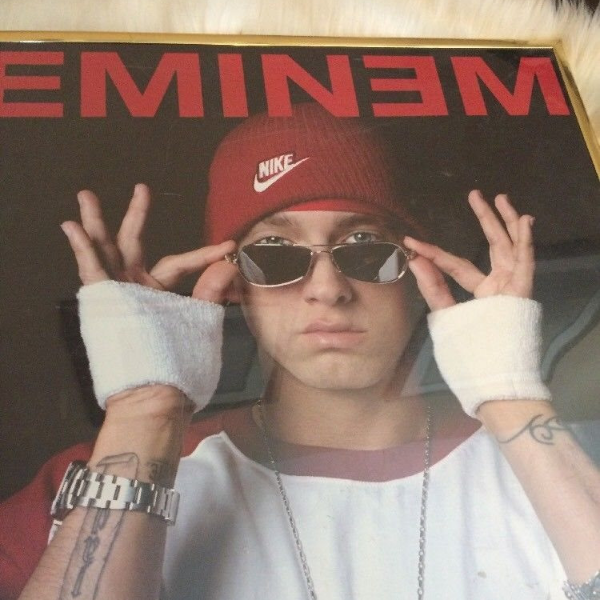 堪稱 Eminem、Snoop Dogg、2 PAC 的最愛！盤點 6 個發跡於90年代現在依然超火紅的穿搭單品