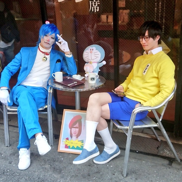 惡搞齊發！大阪年度街頭 Cosplay 盛典　帥哥版「哆啦 A 夢和大雄」引起迷妹驚喜狂拍！