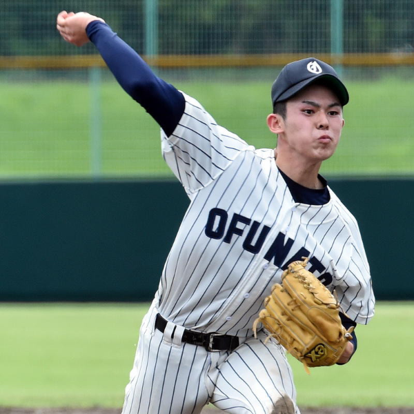 比茂野吾郎還扯！17 歲日本高中生狂飆 163 公里快速球　接球捕手表示：「我的手指都裂了！」