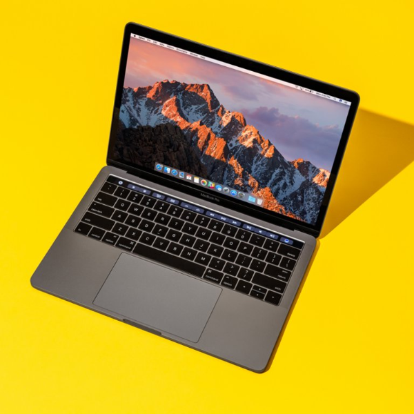 蘋果的 MacBook Pro 產品線更新了：八核心處理器來了