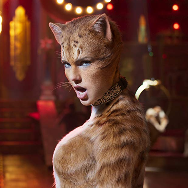 泰勒絲美貓現身！電影版《貓》首曝預告　網友卻狂倒讚：這比《牠：第二章》還嚇人！