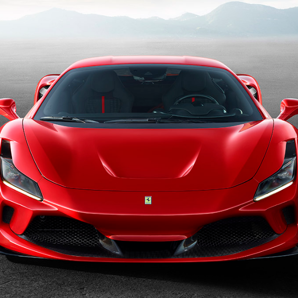 打進富豪圈的入場券！Ferrari V8 Tributo 霸氣抵台　1600 萬就能把「最速 V8」開回家