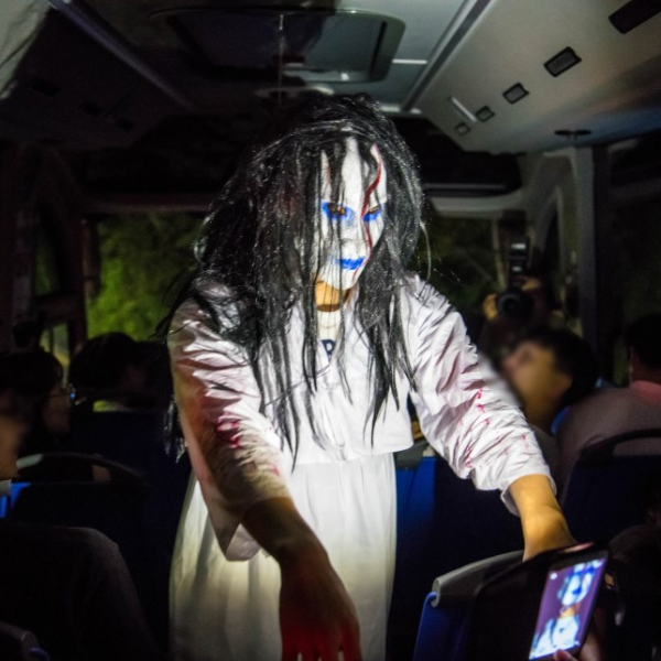 遊覽車版《屍速列車》？！韓國首爾推出「夏日驚魂夜間觀光巴士」　搭車搭到一半突然有殭屍衝上車！