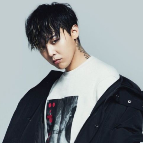 他就是「潮流」代名詞！G-Dragon 除了「文具店鐵夾」外，這些「GD 著」你也跟風過！
