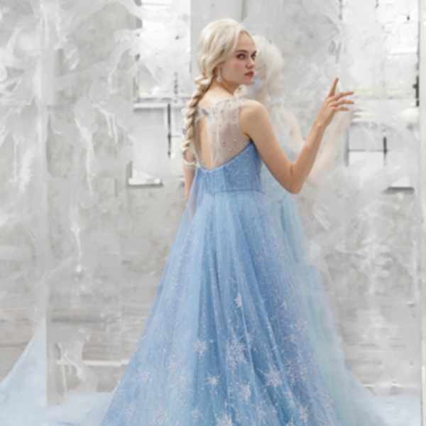 日本婚紗品牌 KURAUDIA 聯名迪士尼推出《冰雪奇緣》款婚紗，絕美造型令人想秒嫁！