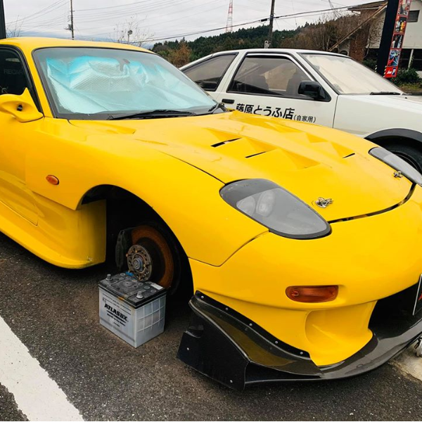 心在淌血！日本《頭文字 D》主題咖啡廳車款收藏遭破壞偷竊，車迷暴怒：一定要抓到兇手！