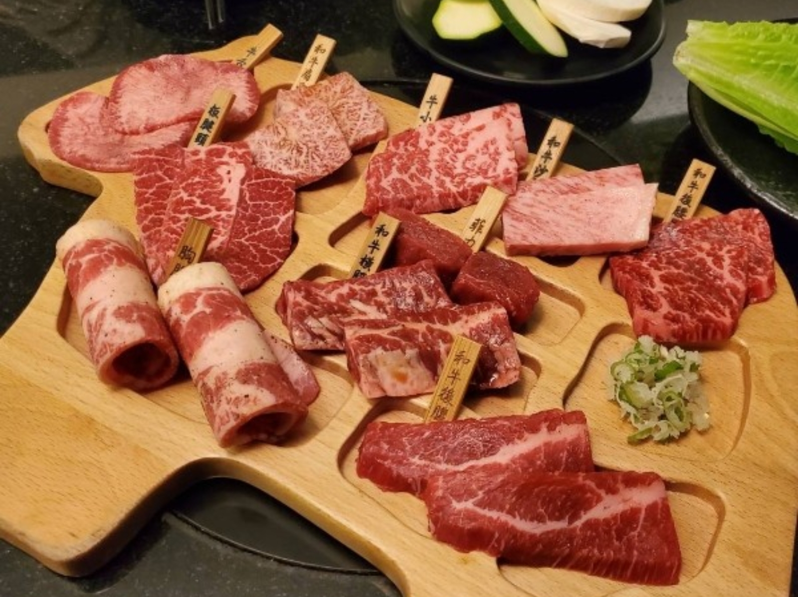 2022 燒肉店推薦／盤點 3 家超豪華「一頭牛」套餐，一次吃到不同部位的和牛！