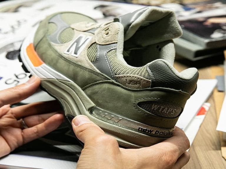 高清美尻榨乾我的荷包!WTAPS x NB 992 上架日期確立,聯名美圖、美國製都讓鞋迷高喊「我濕了!」