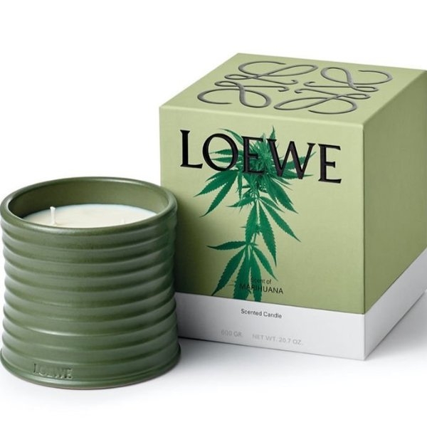 下猛藥！Loewe 首次推出香氛蠟燭，味道選擇竟然有「大麻味」～網驚：會上癮吧？