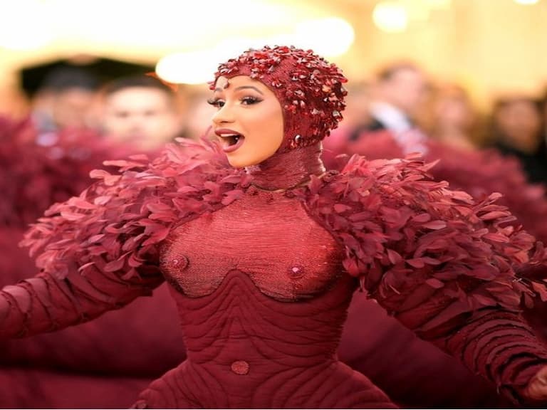 Met Gala「歷屆最驚悚造型」 Top 10 ,第一名真的讓人看傻眼…