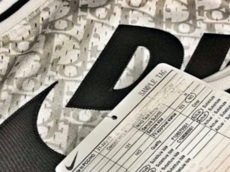 勾勾迷全高潮！除了 Air Jordan 1，這件「隱藏球衣」或將是 Jordan x Dior 聯名最必須入手的狠貨？！