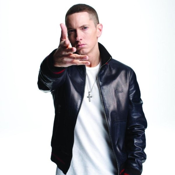 我還不打爆？饒舌之神 Eminem 破天荒公布自己電話號碼：「傳訊息給我，我會回！」