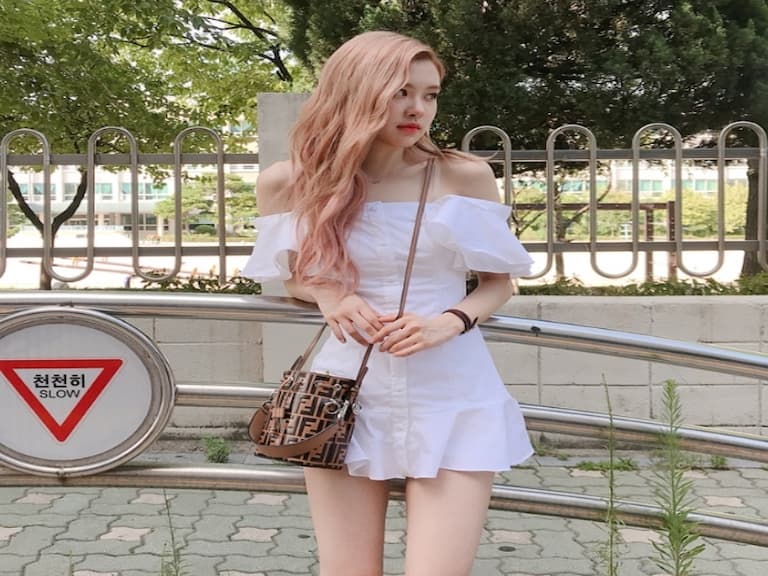 整團最辣其實是她！BLACKPINK 螞蟻腰代表 Rose 教妳穿出正港九頭身！網友：這樣穿不用再修圖了！