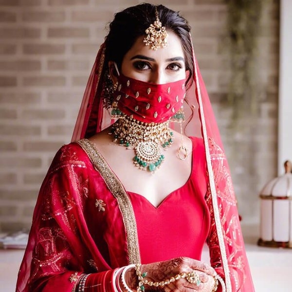 新娘都像仙女！印度開始流行起「口罩婚禮」，網友：怎麼感覺更有一種神秘美了？