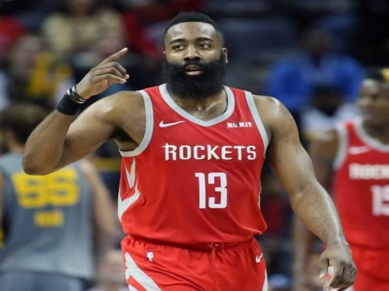 James Harden 一晚砸 3 千萬尋歡,脫衣舞店將其球衣「退役」高掛在空!