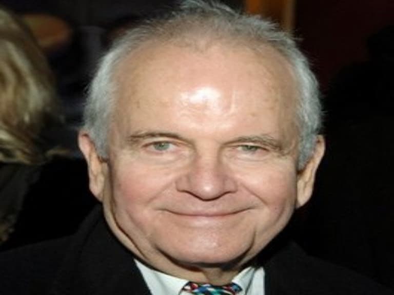 《魔戒》比爾博巴金斯 Ian Holm 病逝,影迷感傷:早知道當初叫他別把戒指拔下來⋯