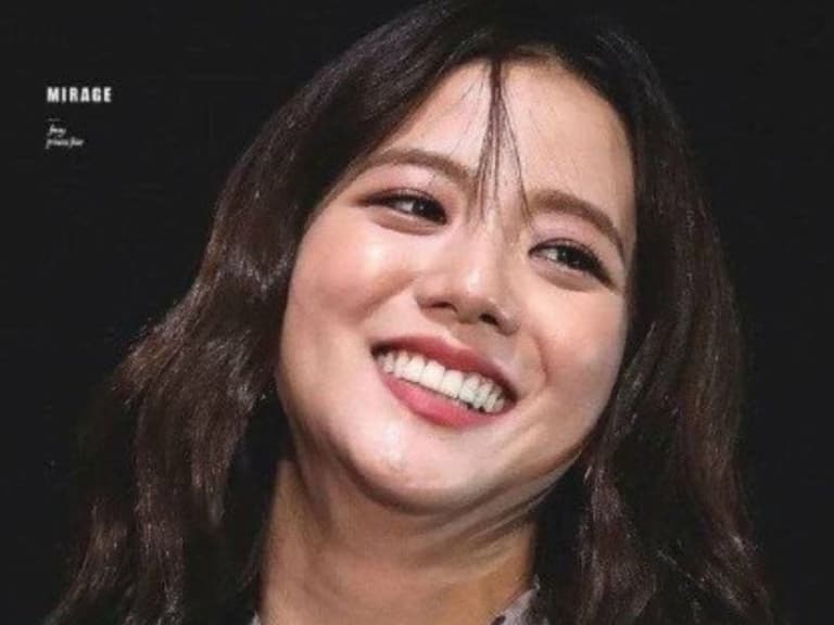 BLACKPINK Jisoo 妝容出油這樣補救!3 大定妝技巧一拳公開~