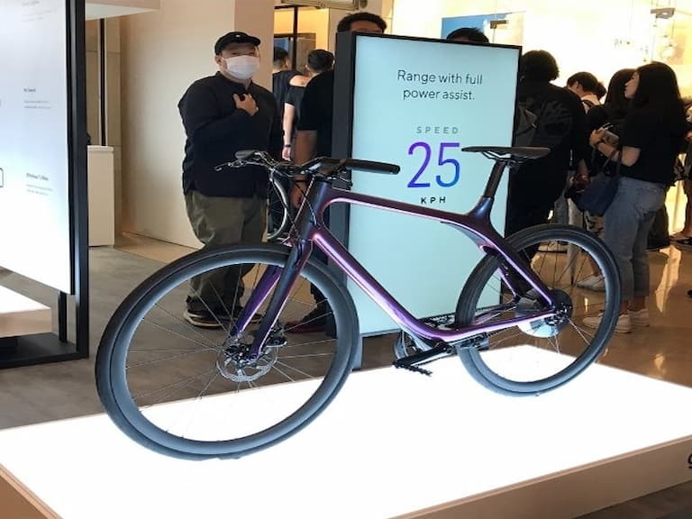 【老 J 推車】 Gogoro Eeyo 重量全球最輕該不該買?「4 大亮點」完全解析!