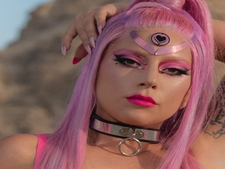Lady Gaga 談 Billie Eilish 止不住欣賞!期許自己能當她的「人生導師」!