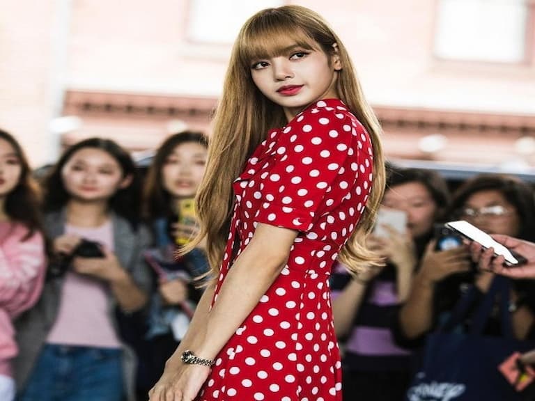 【潮妹關鍵字】Lisa 最愛的「連身洋裝」教妳 3 招再也不會被讓座！