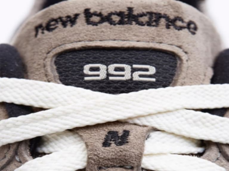 New Balance「聯名狠貨」、「英國製」高端出品，不用破萬卻每雙爆款！