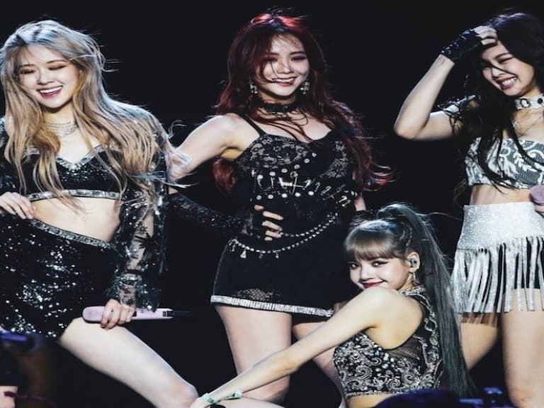 BLACKPINK 成為全球 Youtube 訂閱數最高女歌手!超越亞莉安娜~