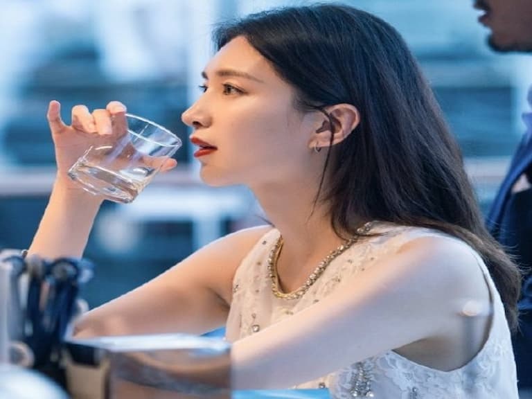 《三十而已》給女人的「扎心語錄」:「20 追求樣式,30 追求品質。」