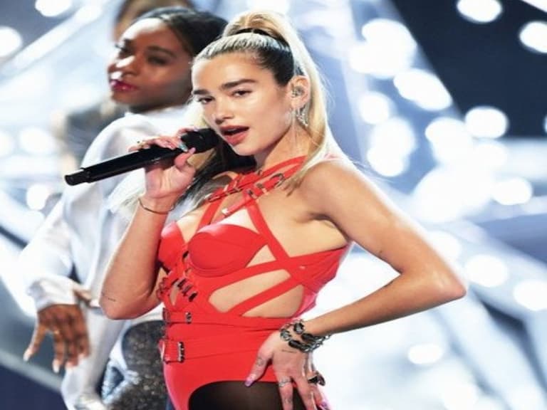 懂吃小美的人果然夠酷！盤點危險系辣妹「Dua Lipa」的成功秘訣：「永遠不要替自己留後路！」