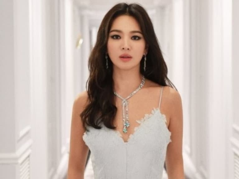 Netflix《黑暗榮耀》「宋慧喬」仙氣逼人的 3 大絕美時刻!氣質爆棚的關鍵不只靠長相而是⋯