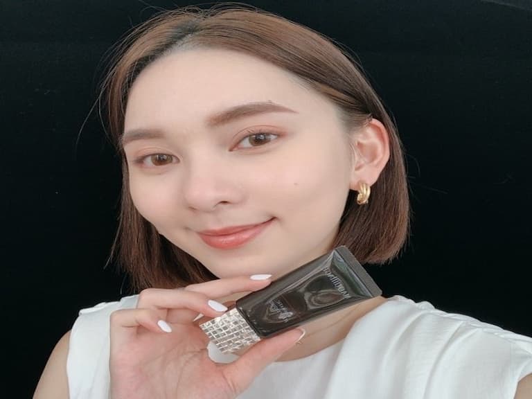 完美遮瑕 vs 自然美肌？ 小孩才做選擇  優雅大人兩樣都打包