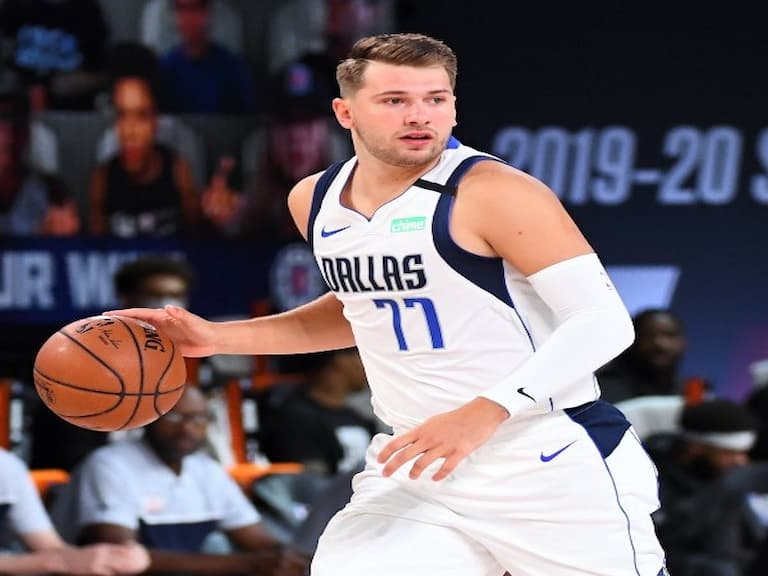 牛群發威!Luka Doncic 高效砍 28 分打破天勾記錄,獨行俠 13 分差擊沉快艇