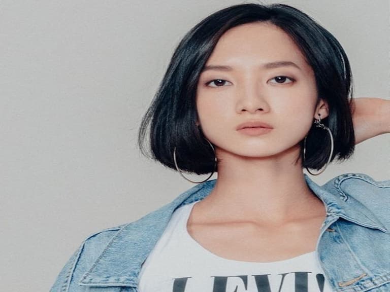 氣質比美王淨!《返校》「學姊」韓寧「復古臉」越看越美靠 3 招~原來「加這筆」一秒顯高級!